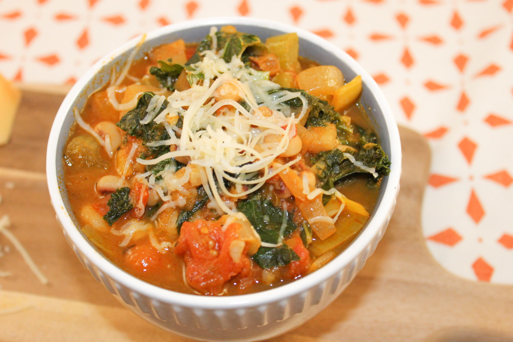 Black-Eyed Pea Tomato and Vegetable Soup (8 of 8)