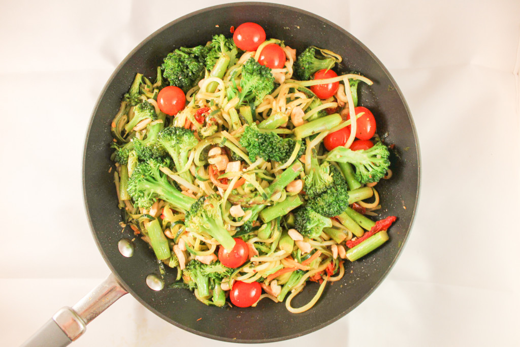Green Cashew Pesto Stir Fry Recipe- God Save the Quinoa