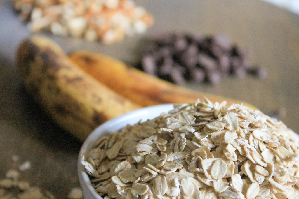 Skinny Greek Yogurt Banana Muffins- Oats and Bananas